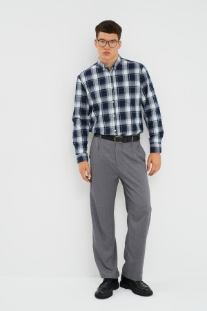 рубашка в клетку фотография