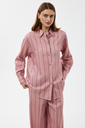 рубашка в полоску фотография