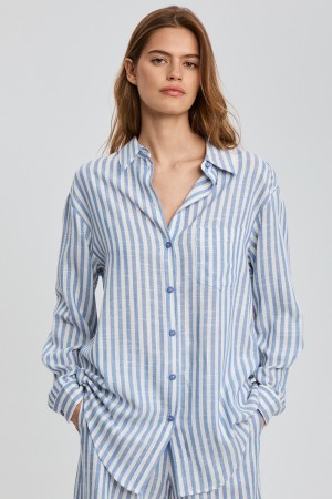 рубашка в полоску фотография