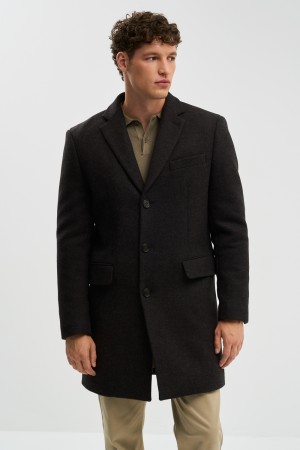 шерстяное пальто фотография