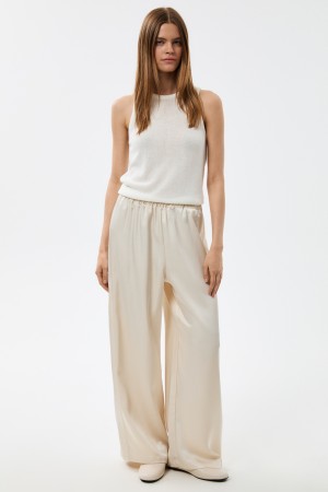 широкие брюки фотография