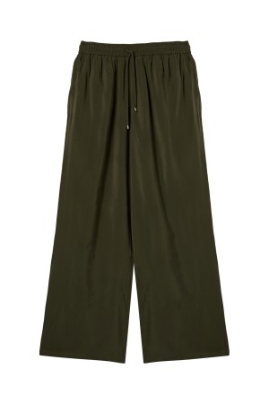 широкие брюки фотография