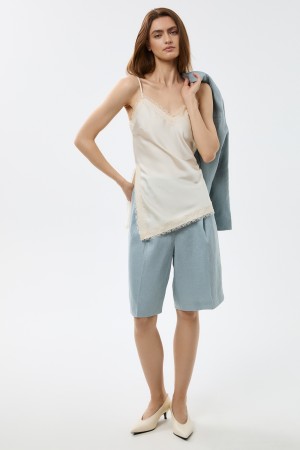 шорты изо льна фотография