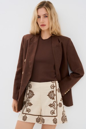 шорты с узором фотография