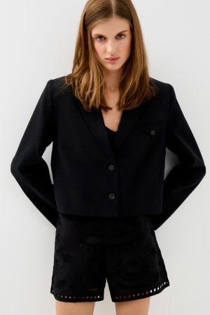 шорты с вышивкой фотография