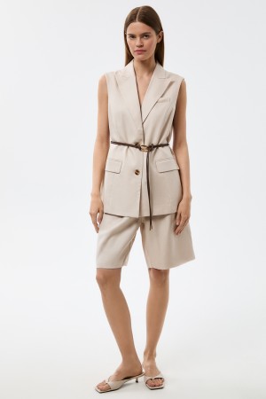 шорты с защипами фотография