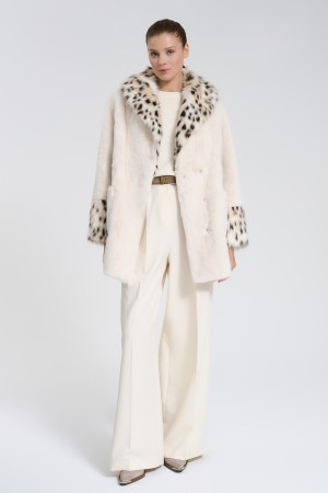 шуба из искусственного меха с поясом фотография