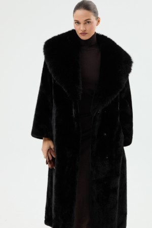 шуба из искусственного меха с поясом фотография