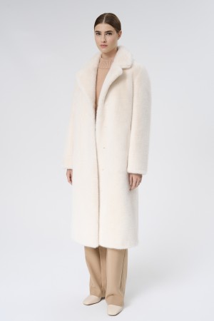 шуба из искусственного меха с поясом фотография