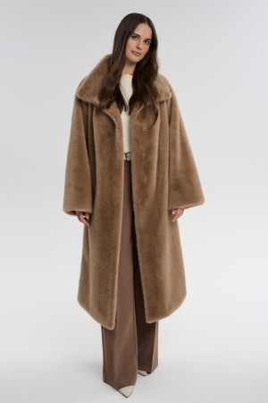 шуба из искусственного меха с поясом фотография