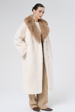 шуба из искусственного меха с поясом - женские шубы и дубленки с прорезями 