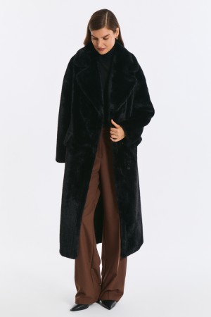 шуба из искусственного меха фотография