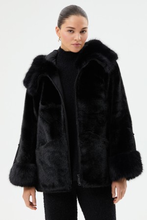 шуба из искусственного меха фотография