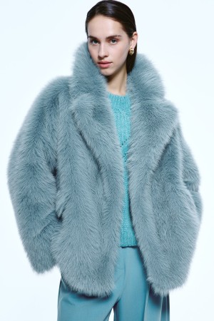 шуба из искусственного меха фотография