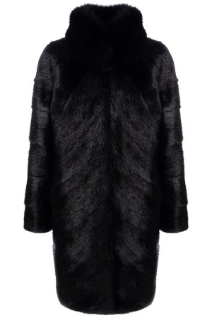 шуба из меха нутрии и отделкой мехом песца фотография