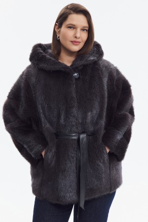 шуба из меха нутрии фотография