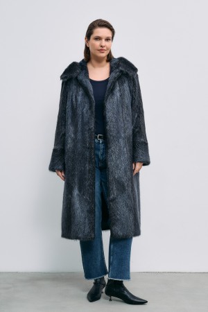 шуба из меха нутрии фотография