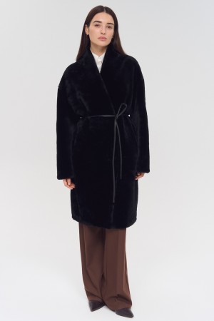 шуба из овчины с поясом фотография