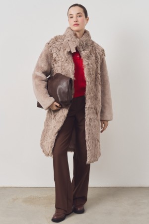 шуба из овчины с поясом фотография