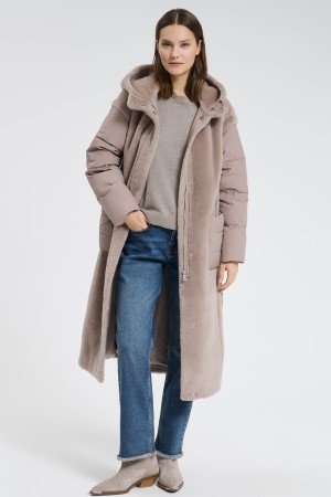 шуба из овечьей шерсти фотография