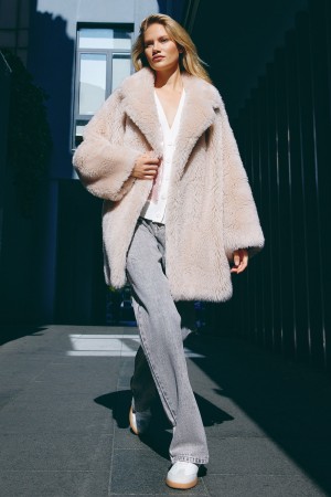 шуба из овечьей шерсти - женские шубы оверсайз 