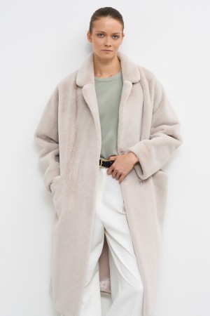 шуба из шерсти кролика фотография