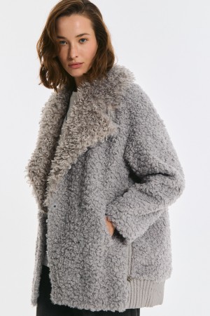 шуба из шерсти фотография