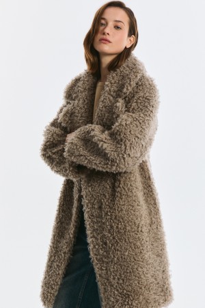 шуба из шерсти фотография