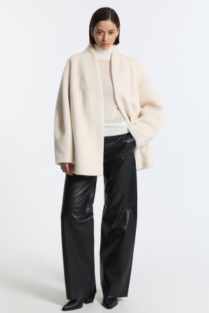 шуба из шерсти фотография