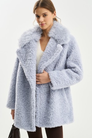 шуба из шерсти фотография