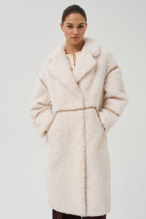 шуба из шерсти фотография