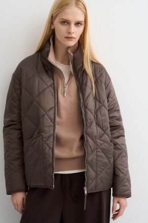 стеганая куртка - верхняя одежда из спандекса 