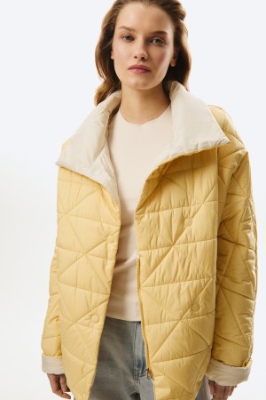 стеганая куртка фотография