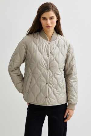 стеганая куртка фотография