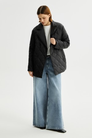 стеганая куртка - женская верхняя одежда с воротником 