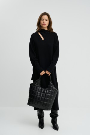 стеганая сумка шоппер из искусственной кожи фотография