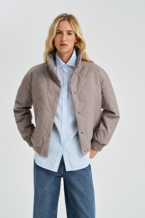 стеганый бомбер фотография