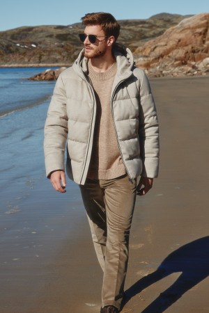 стеганый пуховик фотография