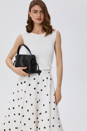 сумка из искусственной кожи фотография