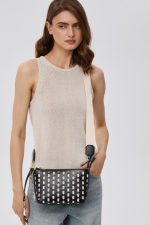 сумка из искусственной кожи фотография