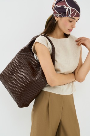 сумка из искусственной кожи фотография