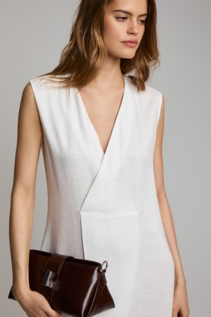 сумка из натуральной кожи фотография