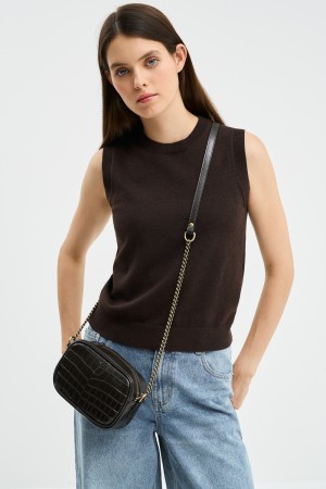 сумка из натуральной кожи фотография