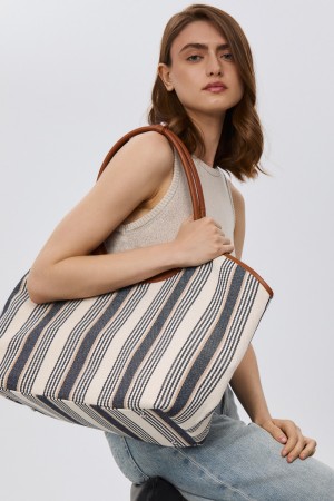 сумка из текстиля фотография