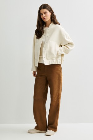 текстильный бомбер фотография