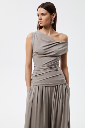 топ с драпировкой фотография