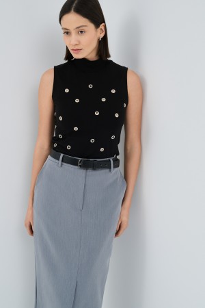 топ с отделкой - женские топы и майки с воротом 