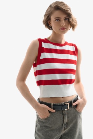 топ в полоску фотография