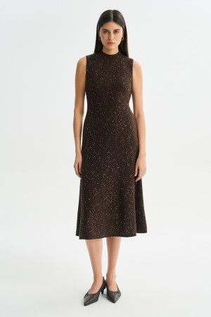 трикотажное платье с пайетками фотография