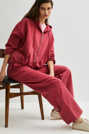 трикотажные брюки фотография